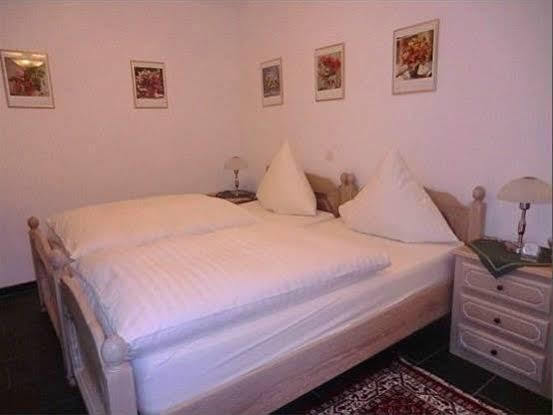 Hotel Garni Jacobs 본 외부 사진