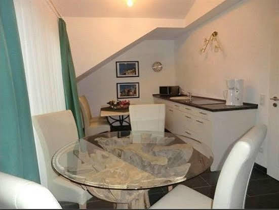 Hotel Garni Jacobs 본 외부 사진